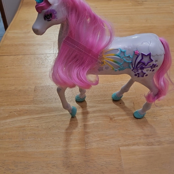 Barbie Dreamtopia Unicorn Light Up Interactive Toy with Pink Mane - Picture 8 of 9